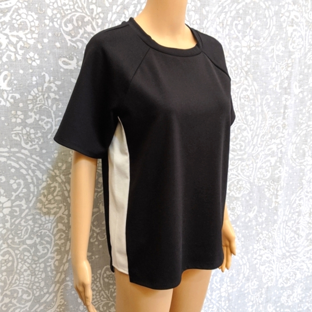 🌼3/$28🌼Banana Republic Black & Beige Top